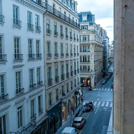 Bright And Equipped Close To Opera Appartamento Parigi