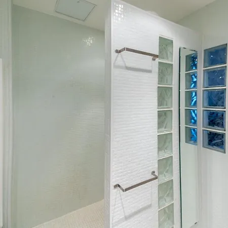 Appartamento Bright And Equipped Close To Opera Parigi